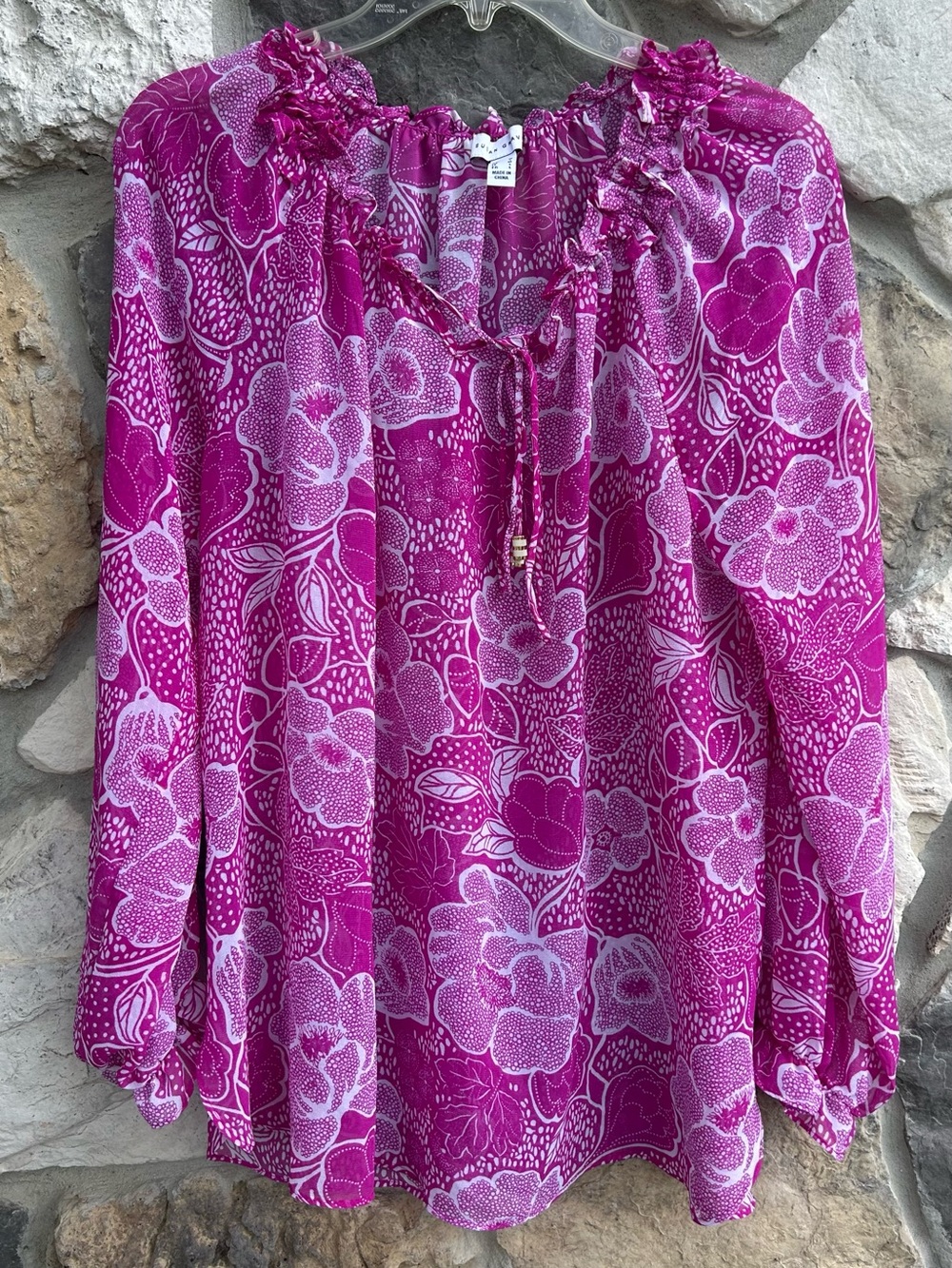 Susan Graver Blouse Top Size Magenta Floral Lightweight Sheer Spring Feminine